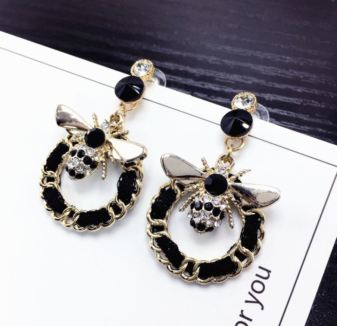 Buzzy Bee Earrings
