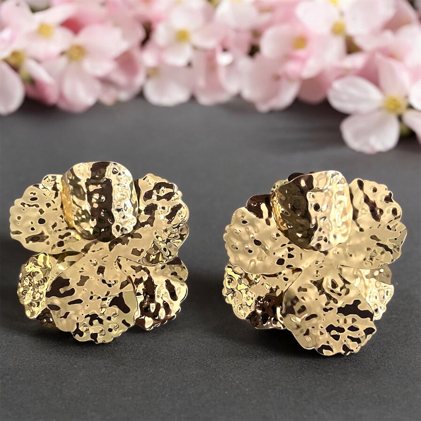 Hearty Hibiscus Earrings