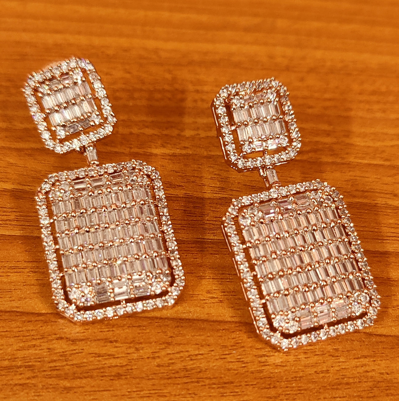 Taabir Diamand Earrings