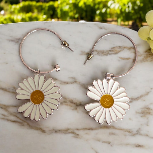Dainty Daisy Earrings