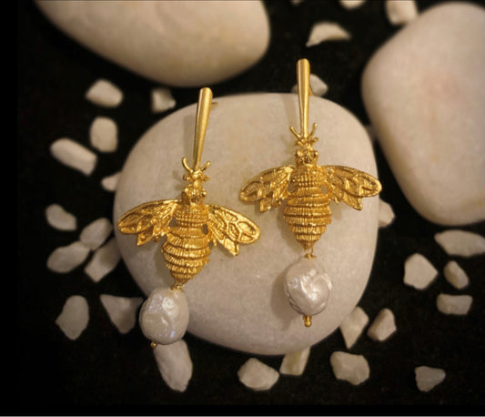 Bedazzling Bee with Baroque Pearls