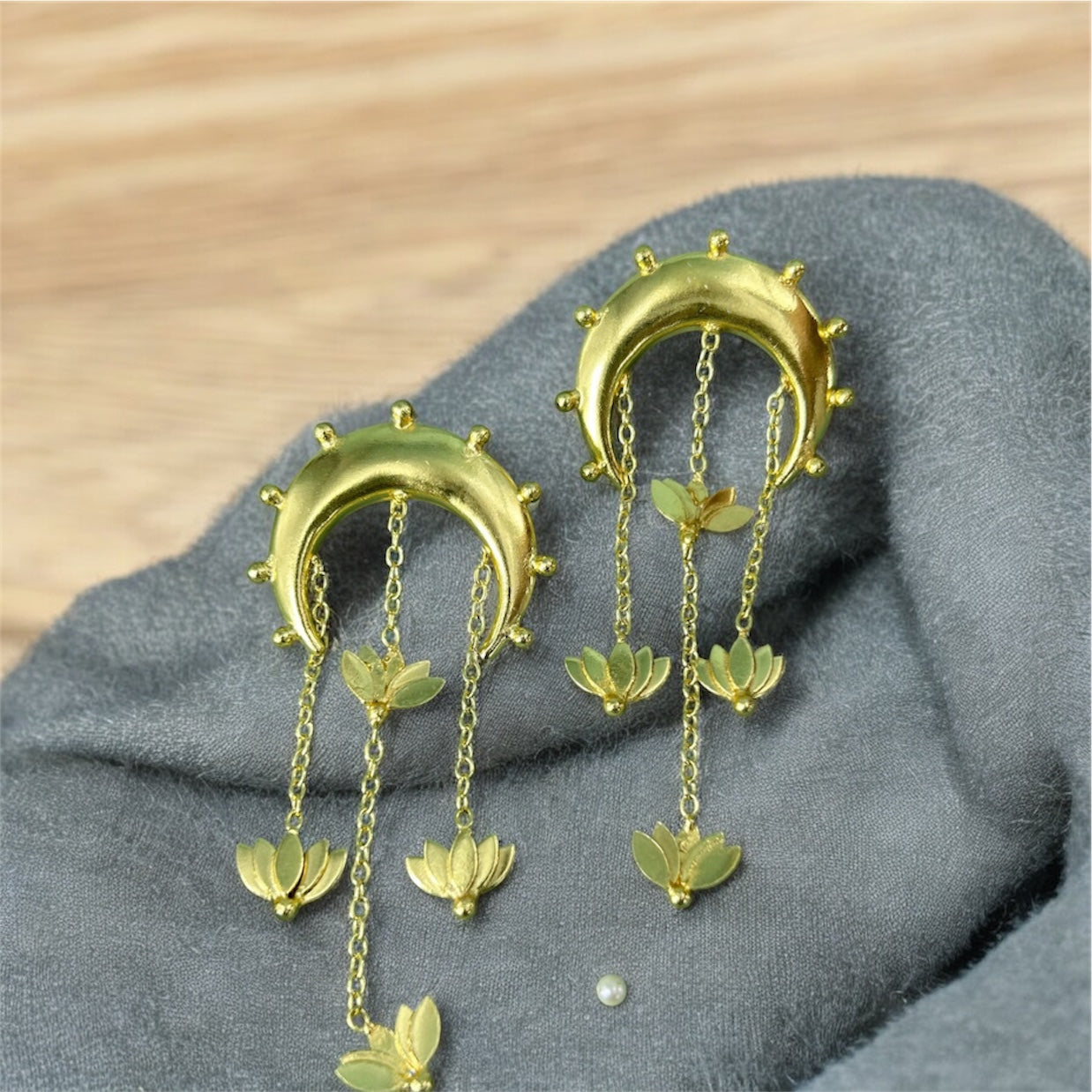 Chand Kamal Earrings