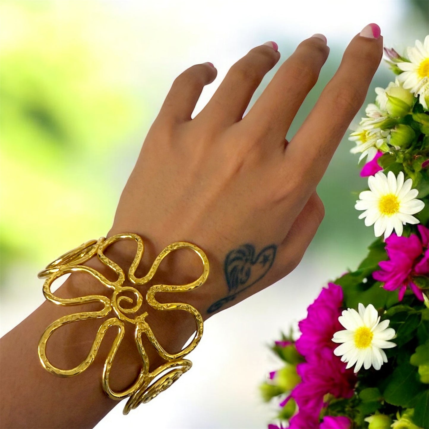 Flora Swirl Hand Cuff