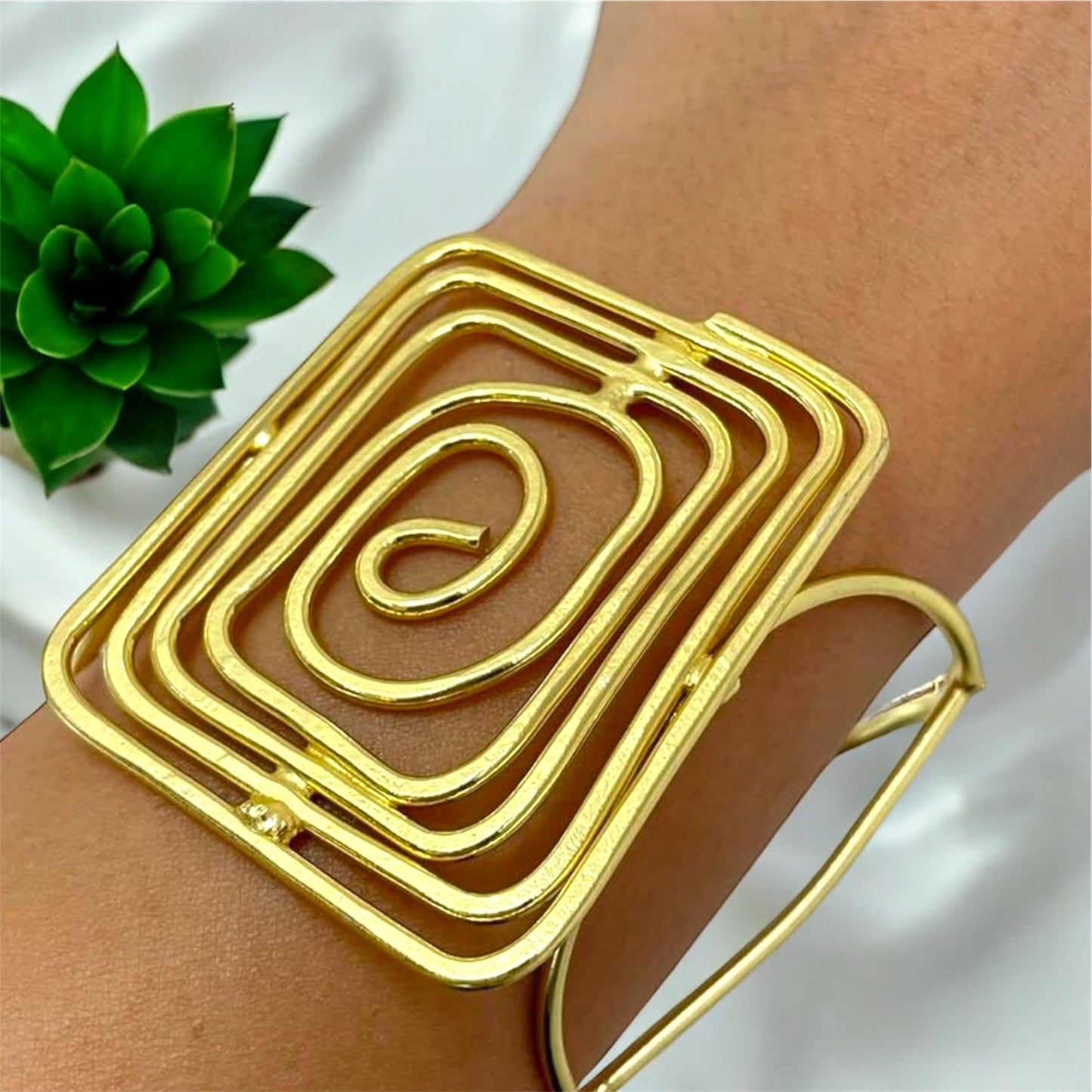 Celestial Maze Hand Cuff